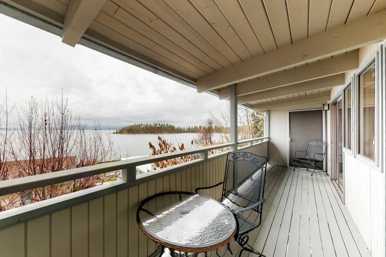 Many Springs Lakefront Condos Bigfork Camera foto