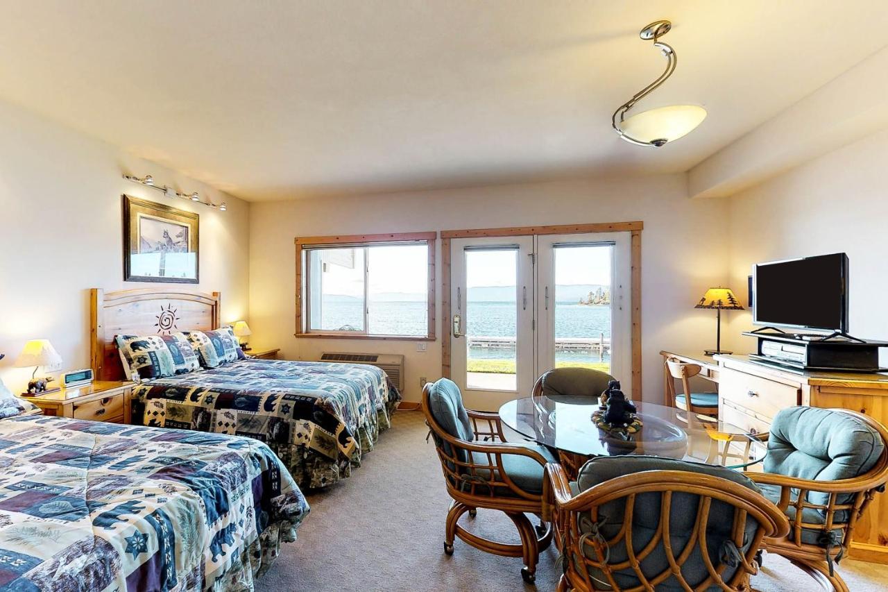 Many Springs Lakefront Condos Bigfork Camera foto
